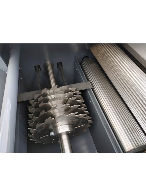 PILOUS DB-700 PRO multi hasítófűrész