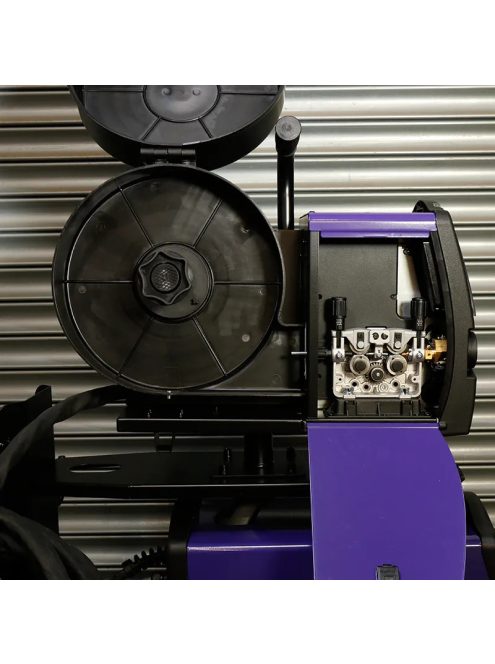 Parweld 500A-os 400V digitális, inverteres, külön huzaltoló, vízhűtéses Multi-MIG hegesztőgép